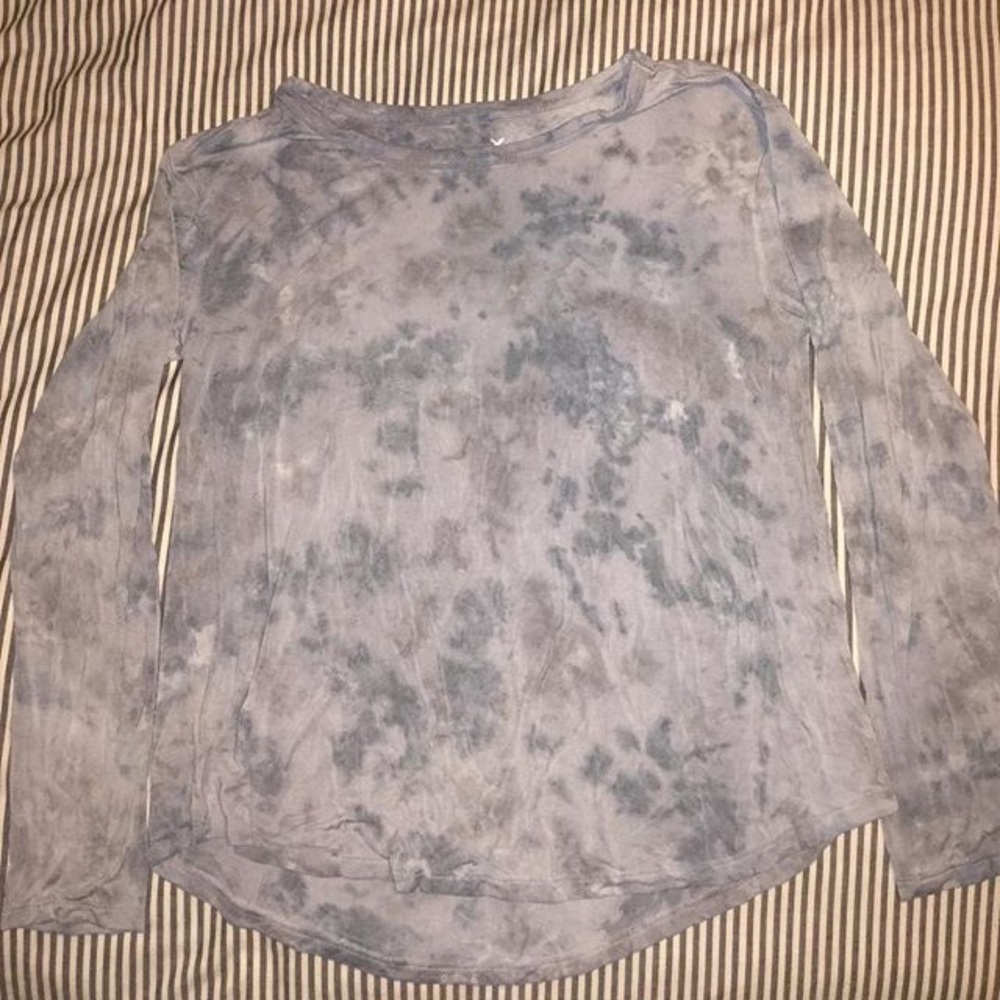 Long sleeve marble print shirt